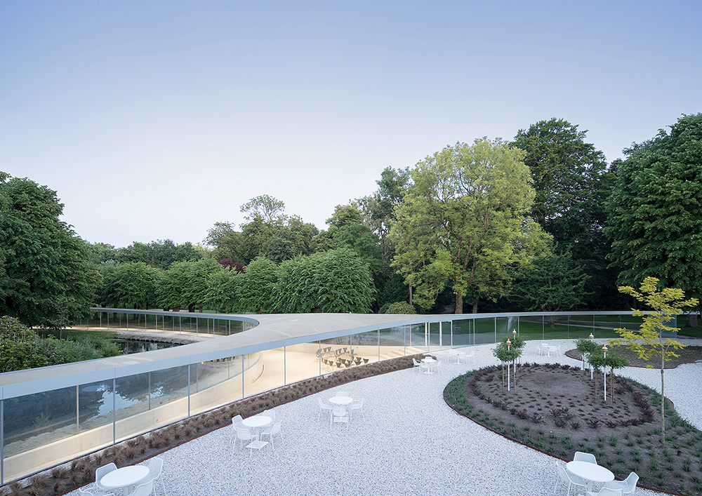A weightless  architecture