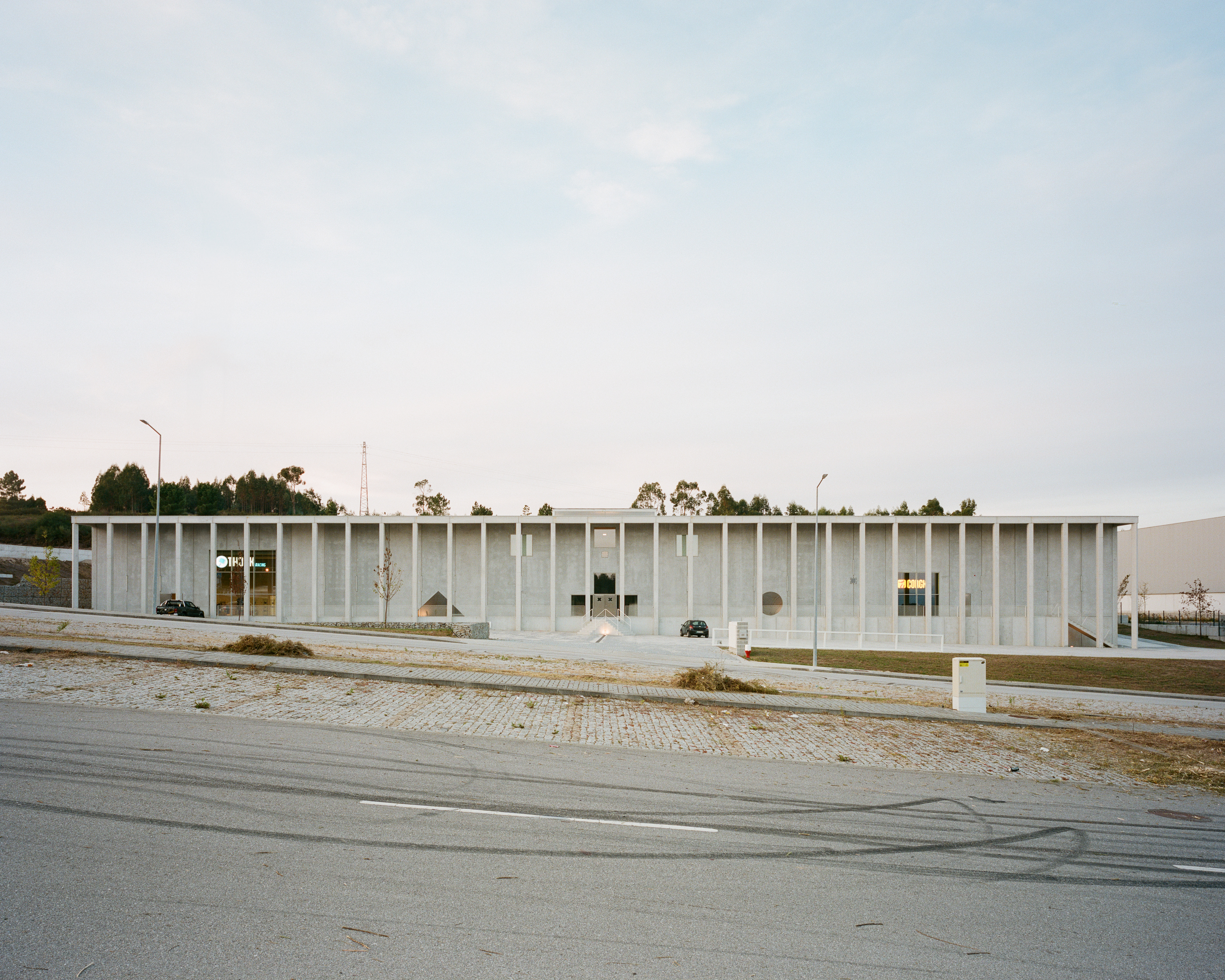 Spinanga casino interface on mobile device