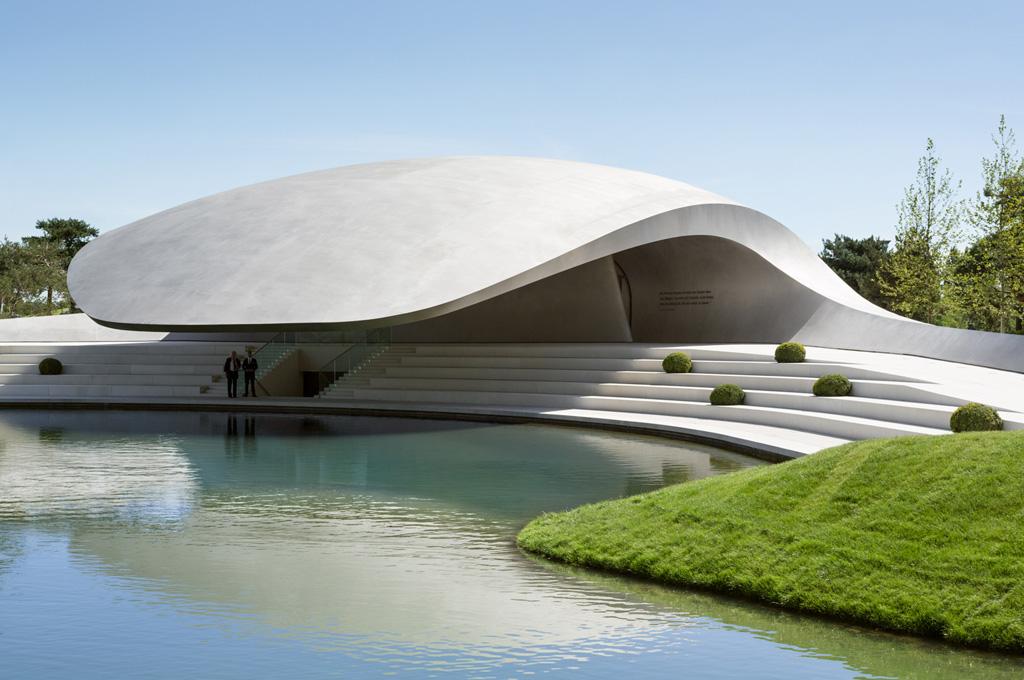 Porsche Pavilion at the Autostadt Wolfsburg