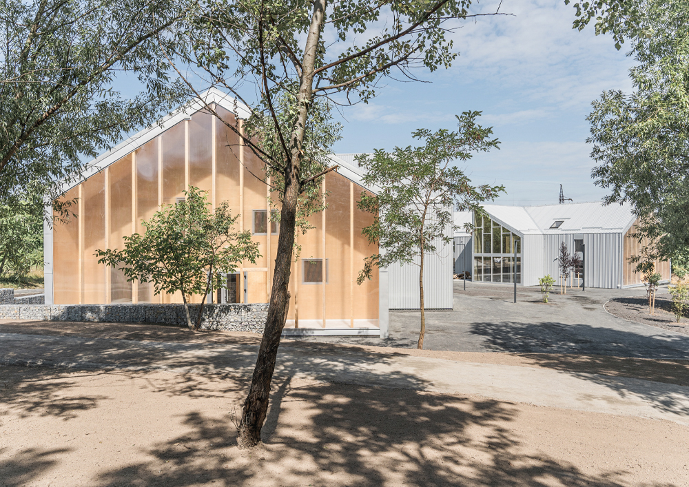 Temporary housing _ Facing the park