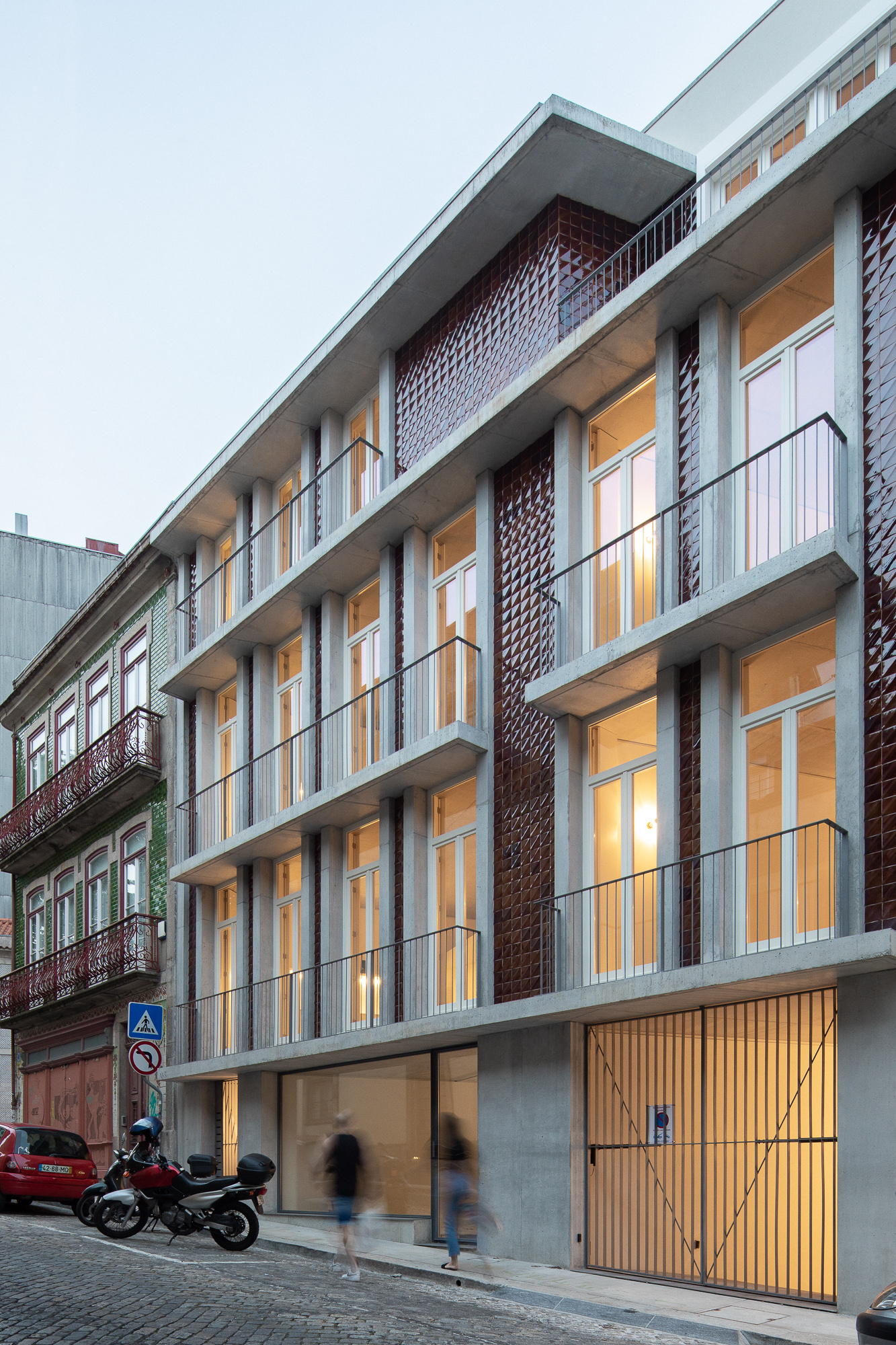 ATA / ENTRETEMPOS, General Silveira Building