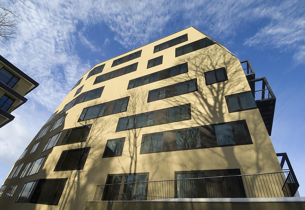 Triplex Residential Complex | EUmies Awards